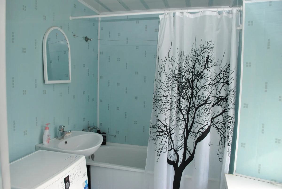 Частный дом в центре города у моря с садиком + мангал, парковка