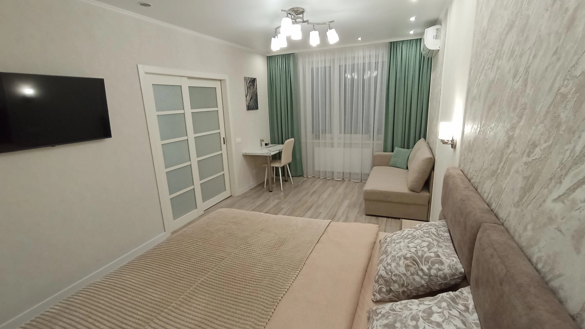 Квартира Доминант на Луначарского в Центре