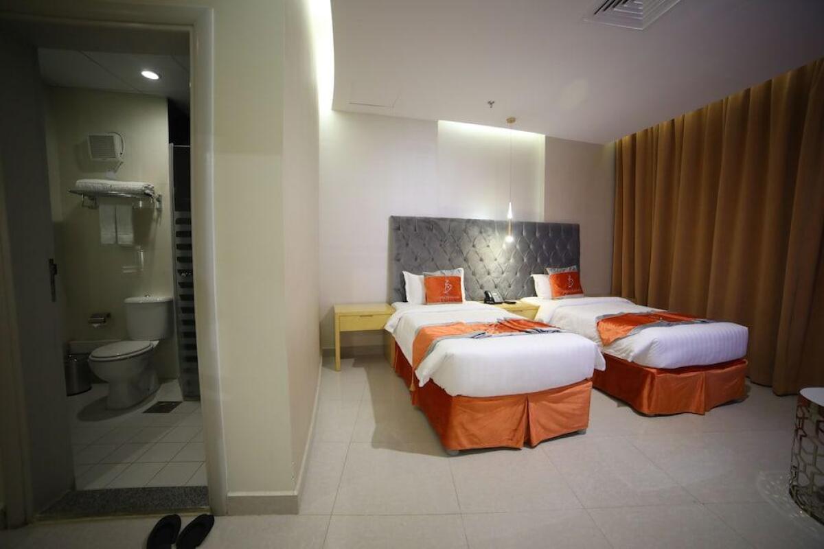 Отель Wahaj Boulevard