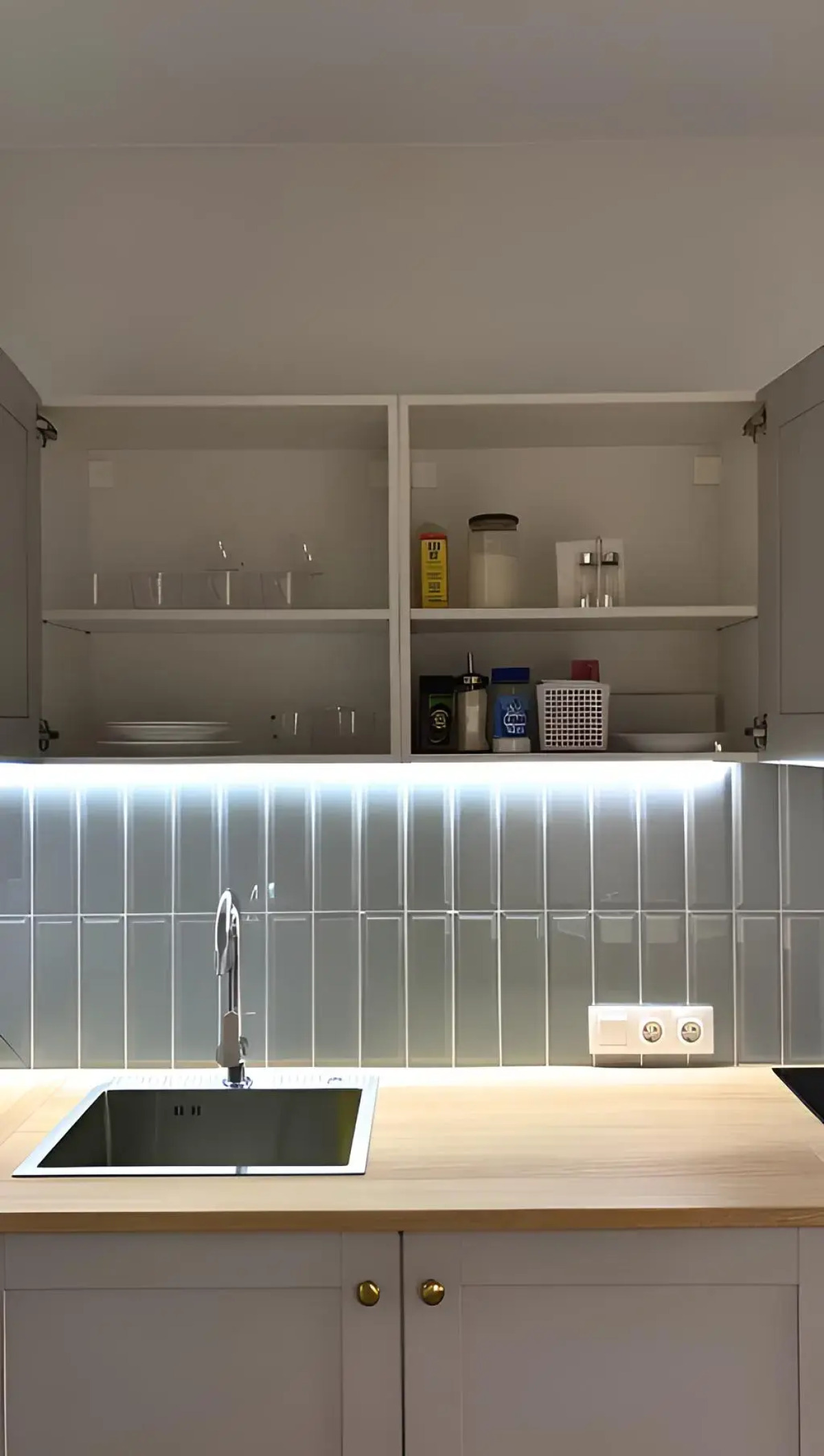 Квартира Четаева 43А