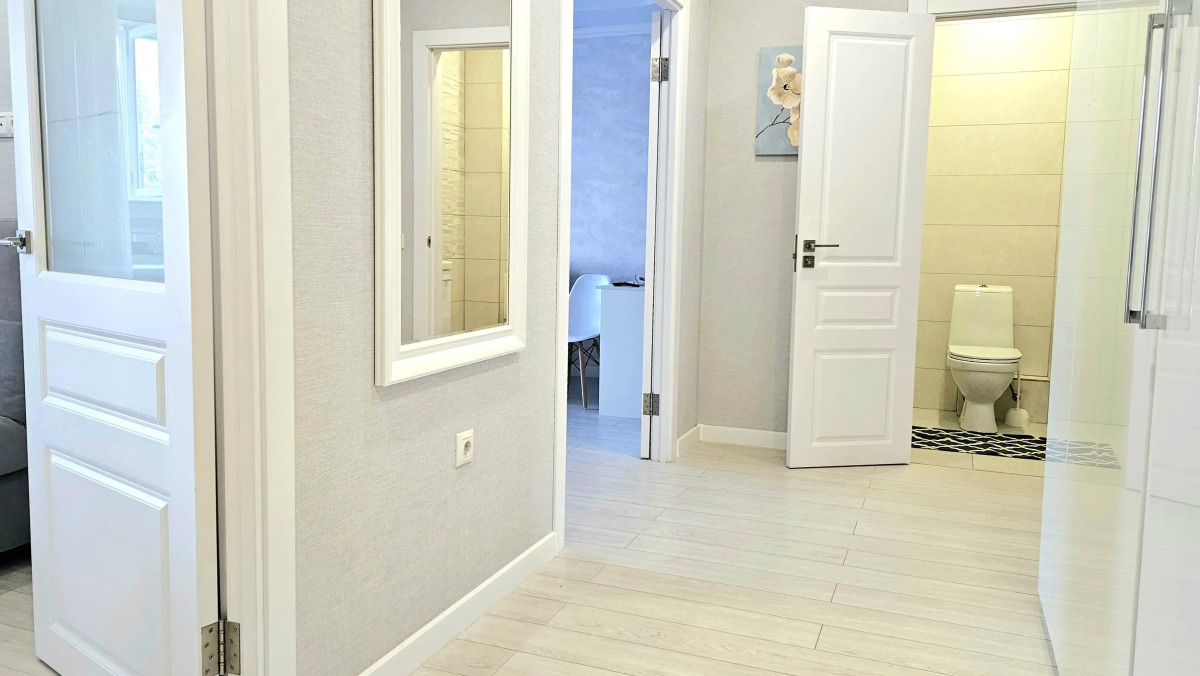 Квартира Urban Apartments 2-х комнатная рядом с метро и базой отдыха у леса