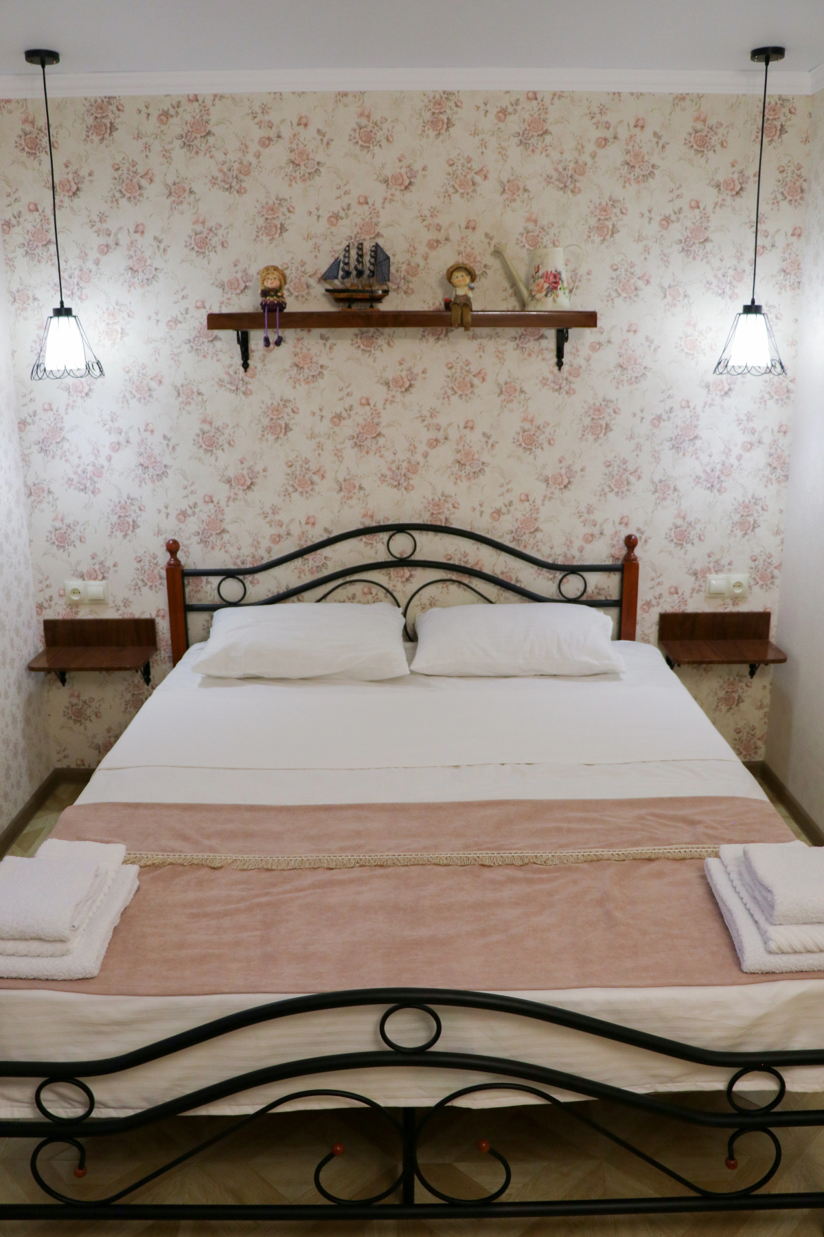 Отель София