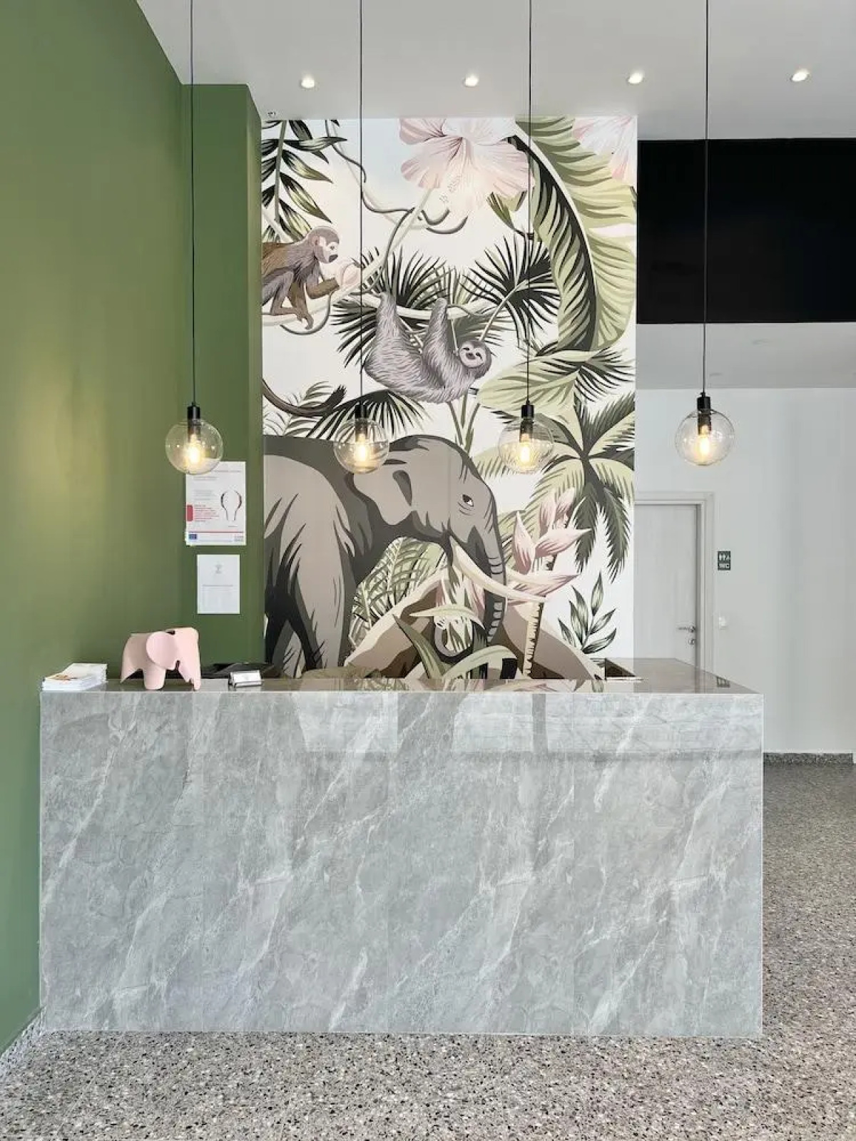 Апарт-отель Elephant Suites