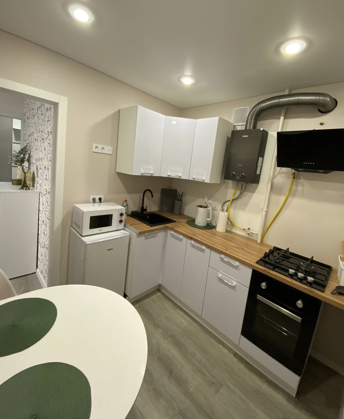 Апартаменты на Липовской 44