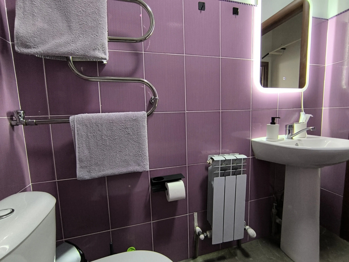 Двухкомнатная Квартира в Центре с Видом на Город и на Горы