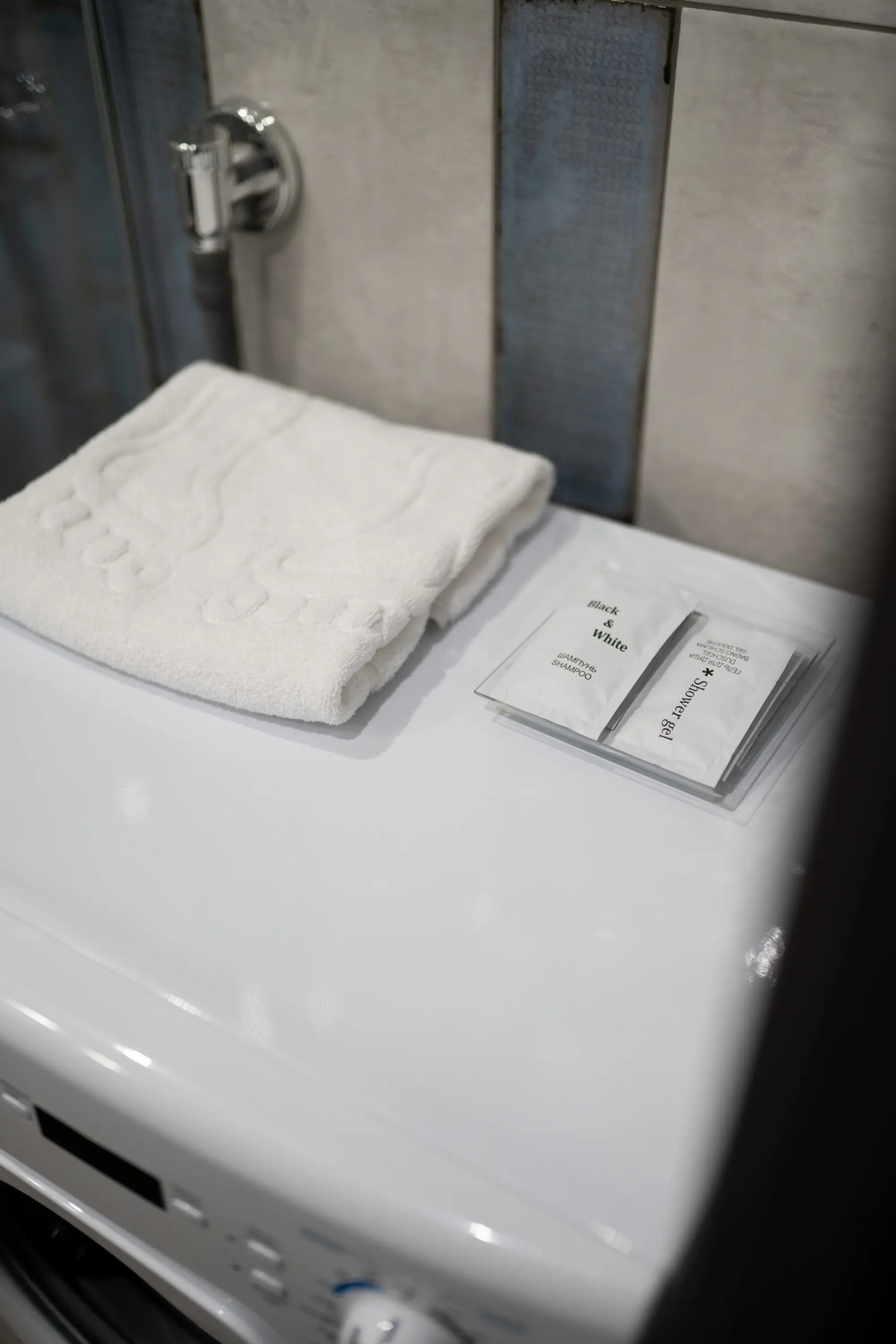 Отель Двенадцать