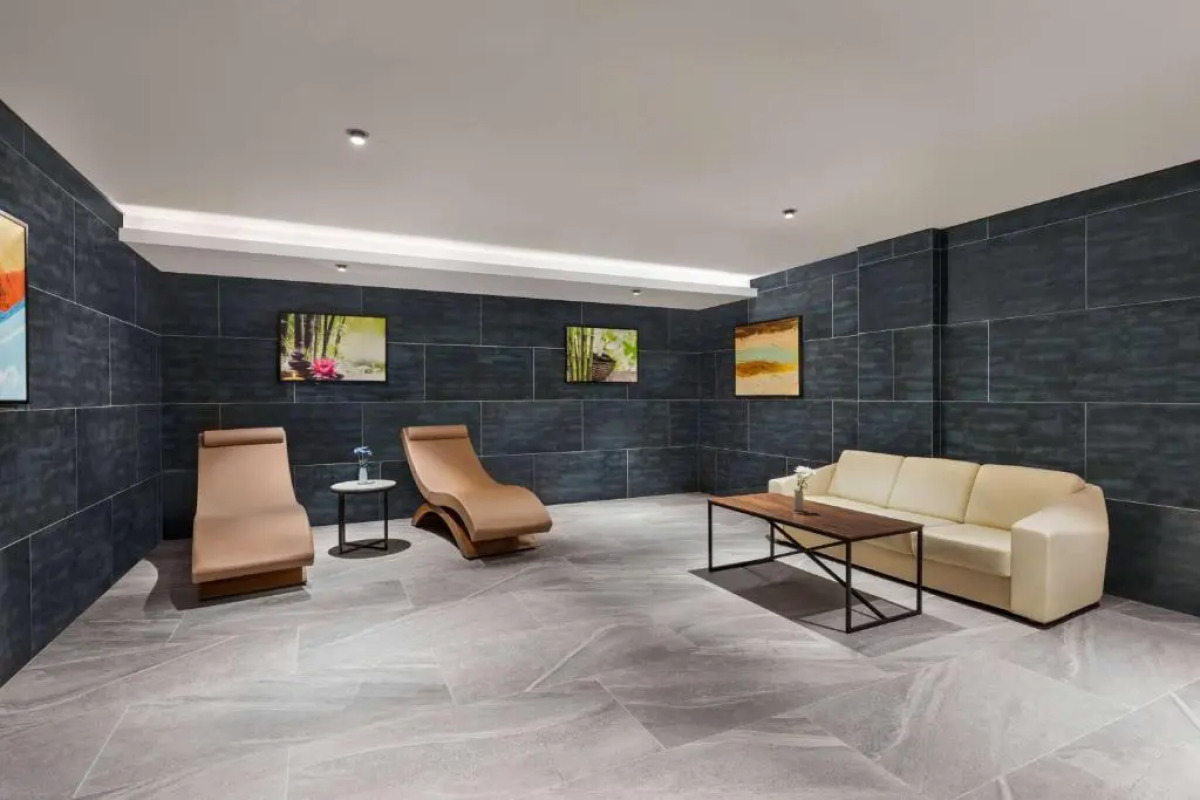 Отель Wyndham Garden Baku