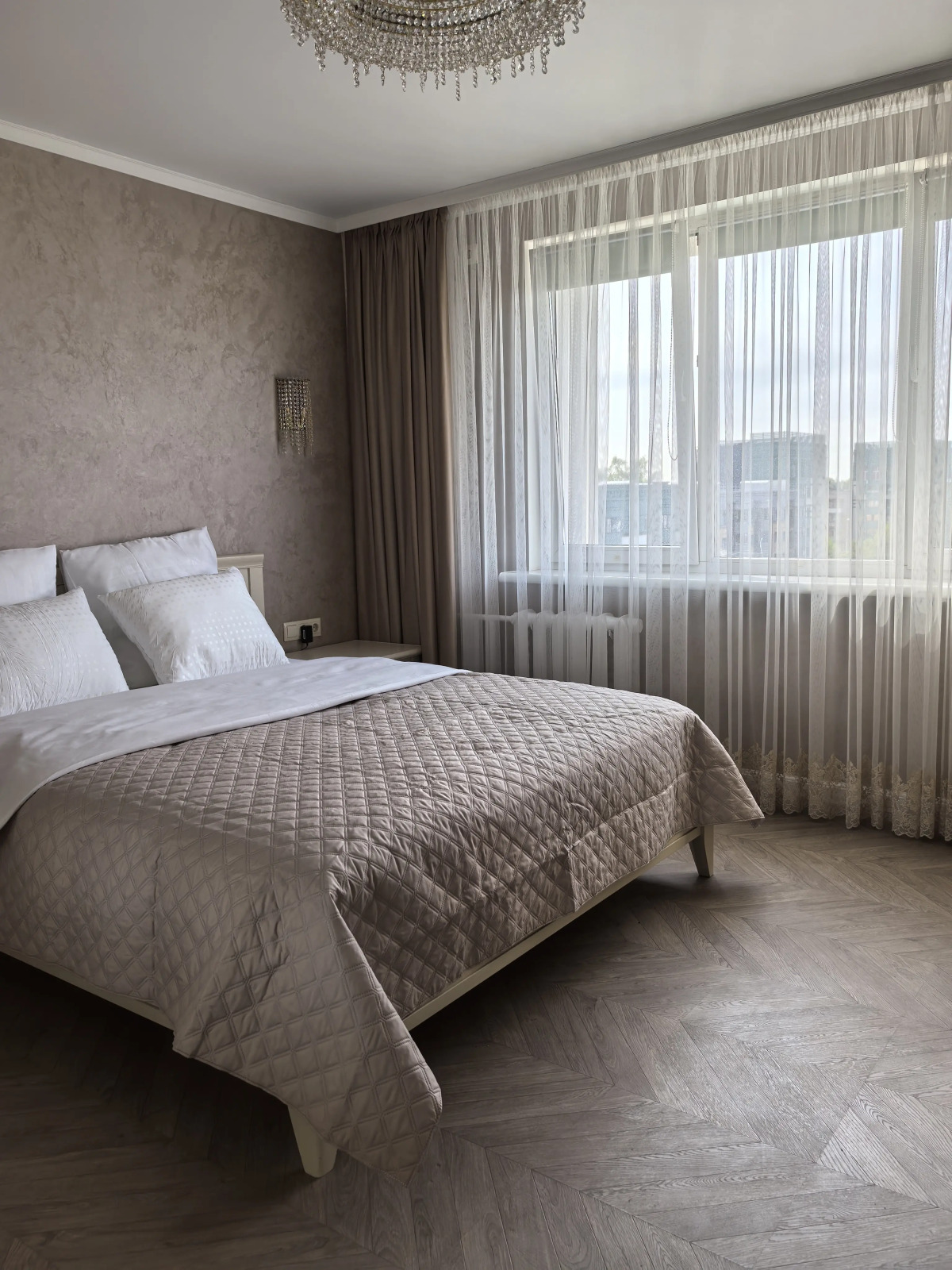 Апартаменты 2-х комнатные с видом на планету Земля