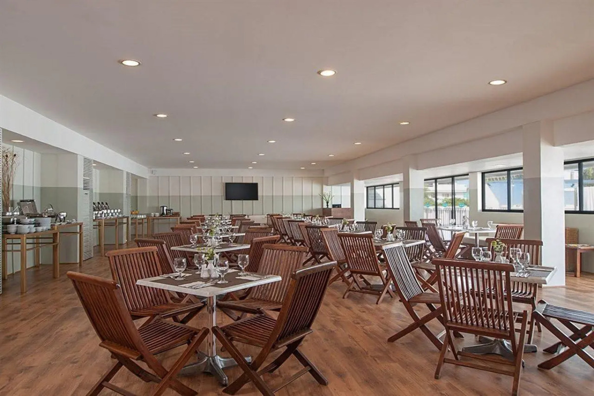 Курортный отель The District Boracay