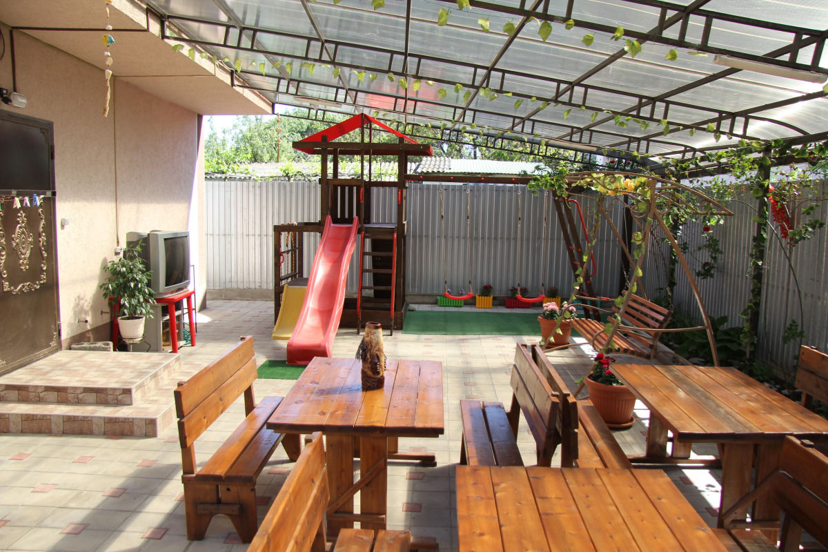 Гостевой Дом Людмила на Тургенева