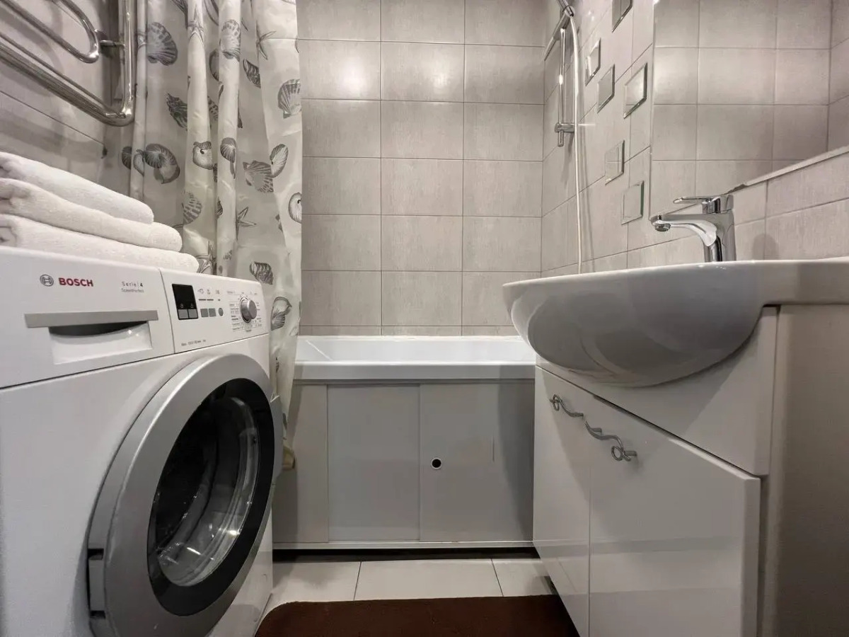 Квартира Трехкомнатная Юбилейная 79