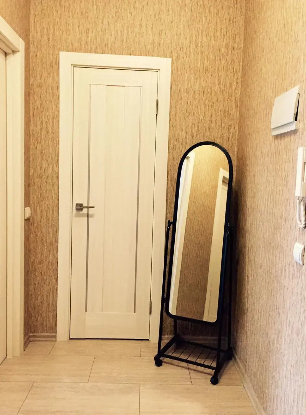 Апартаменты Однокомнатные на Дуки, 9 этаж, Лошадки