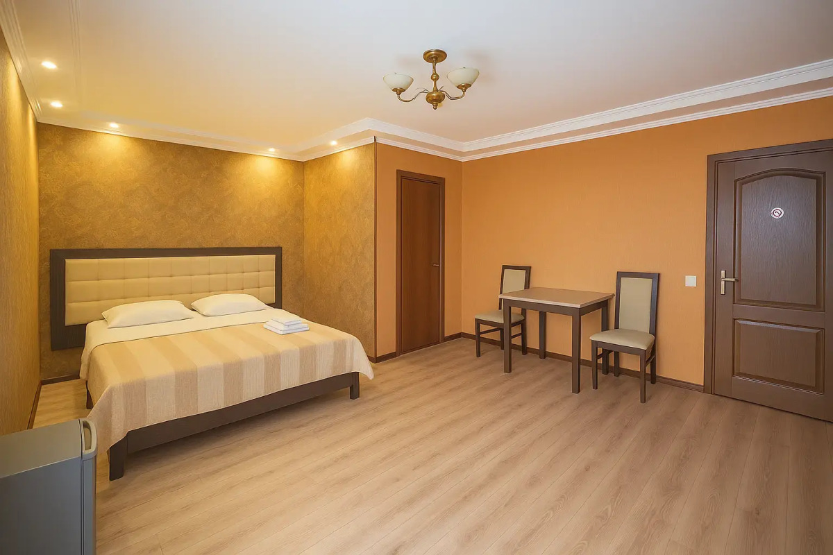 Отель Парадис