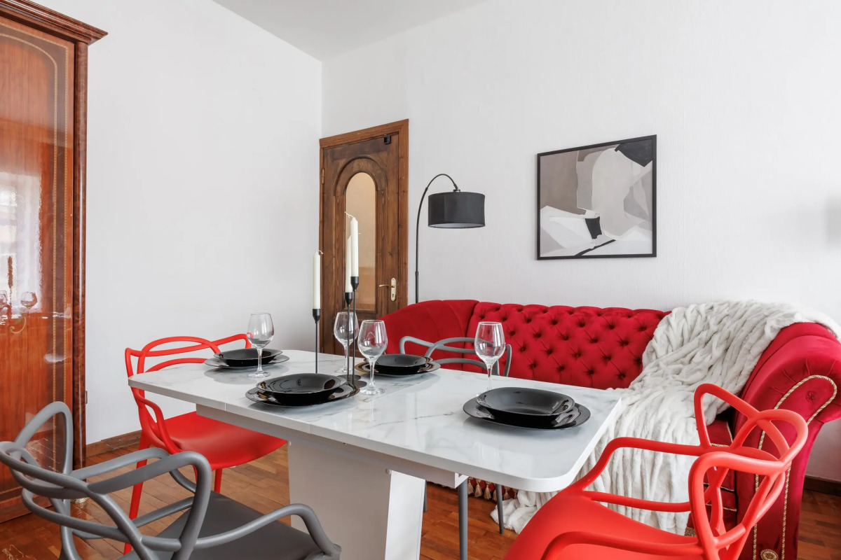 Апартаменты 3 спальни на Мойке