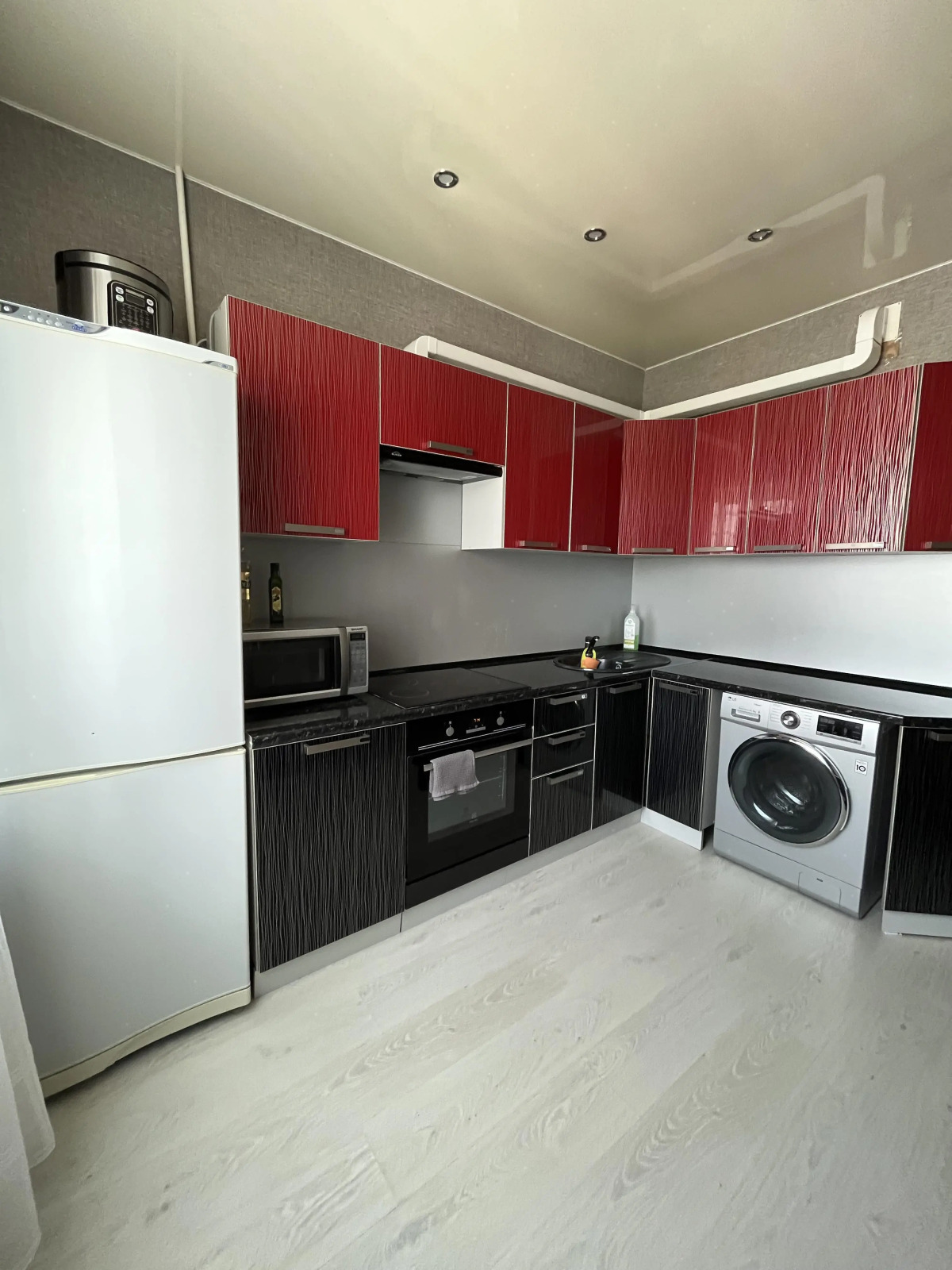 Однокомнатная квартира 40 кв.м на Набережной нефтяников 6