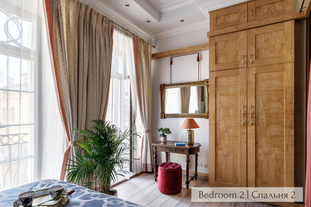 Апартаменты Minin Apartments Богемная Двухуровневая Мансарда 150 кв.м