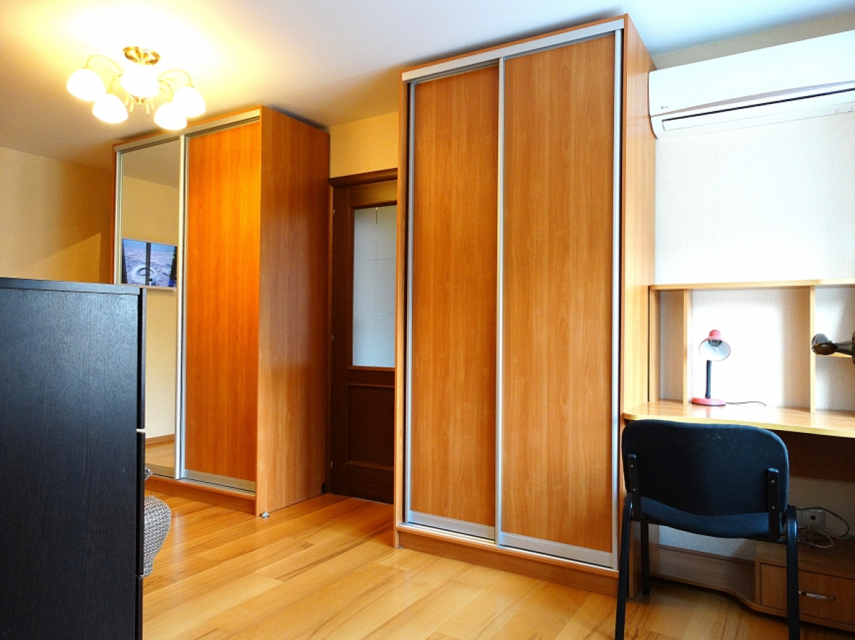 Апартаменты InnDays на Баженова 12