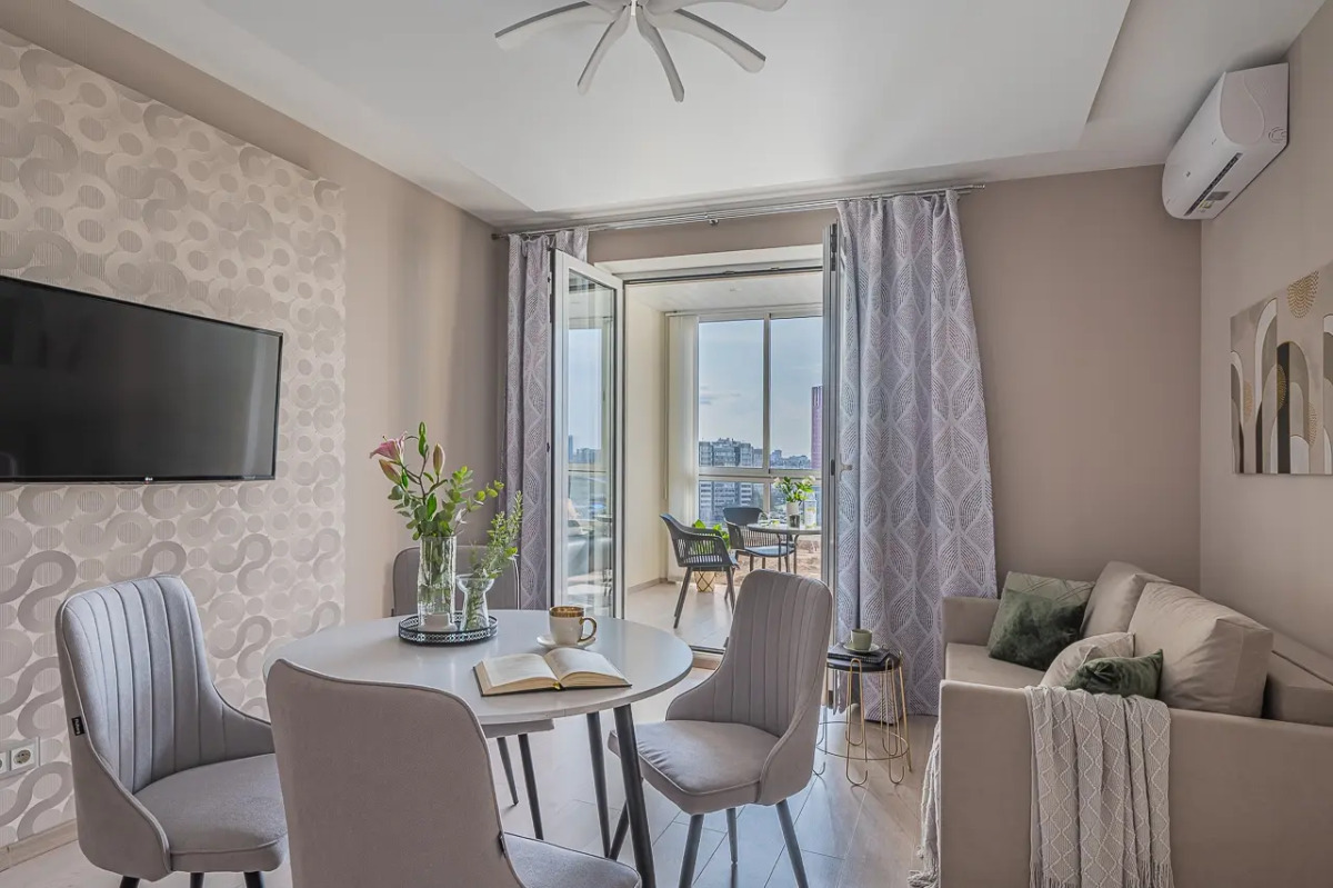 Квартира премиум класса с джакузи, сауной и панорамным видом