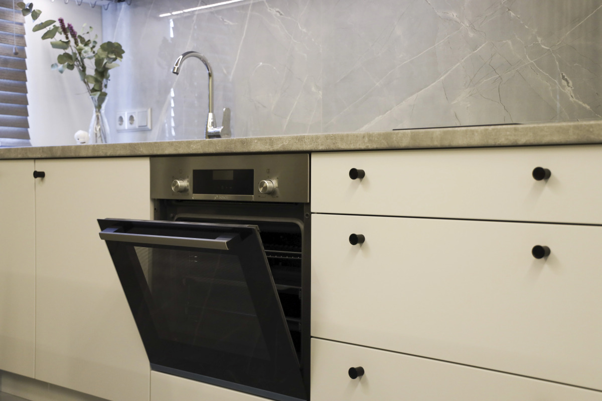 Апартаменты Buroshka Aparts С видом на город и дизайнерским ремонтом