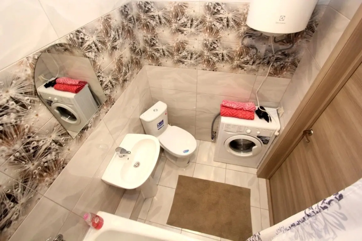 Апартаменты Глобус на Крестинского 35 (4)