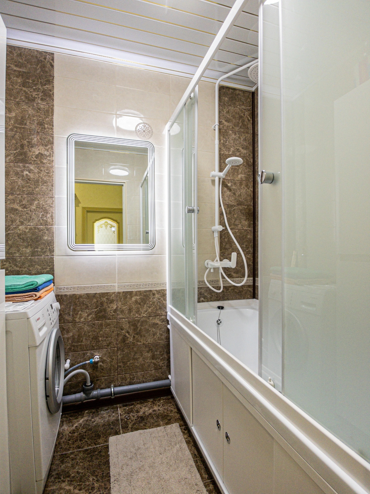 Апартаменты четырехкомнатные с видом на крепостную стену