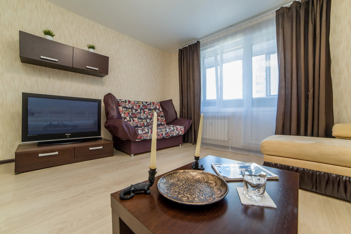 Апартаменты на Чкалова 242