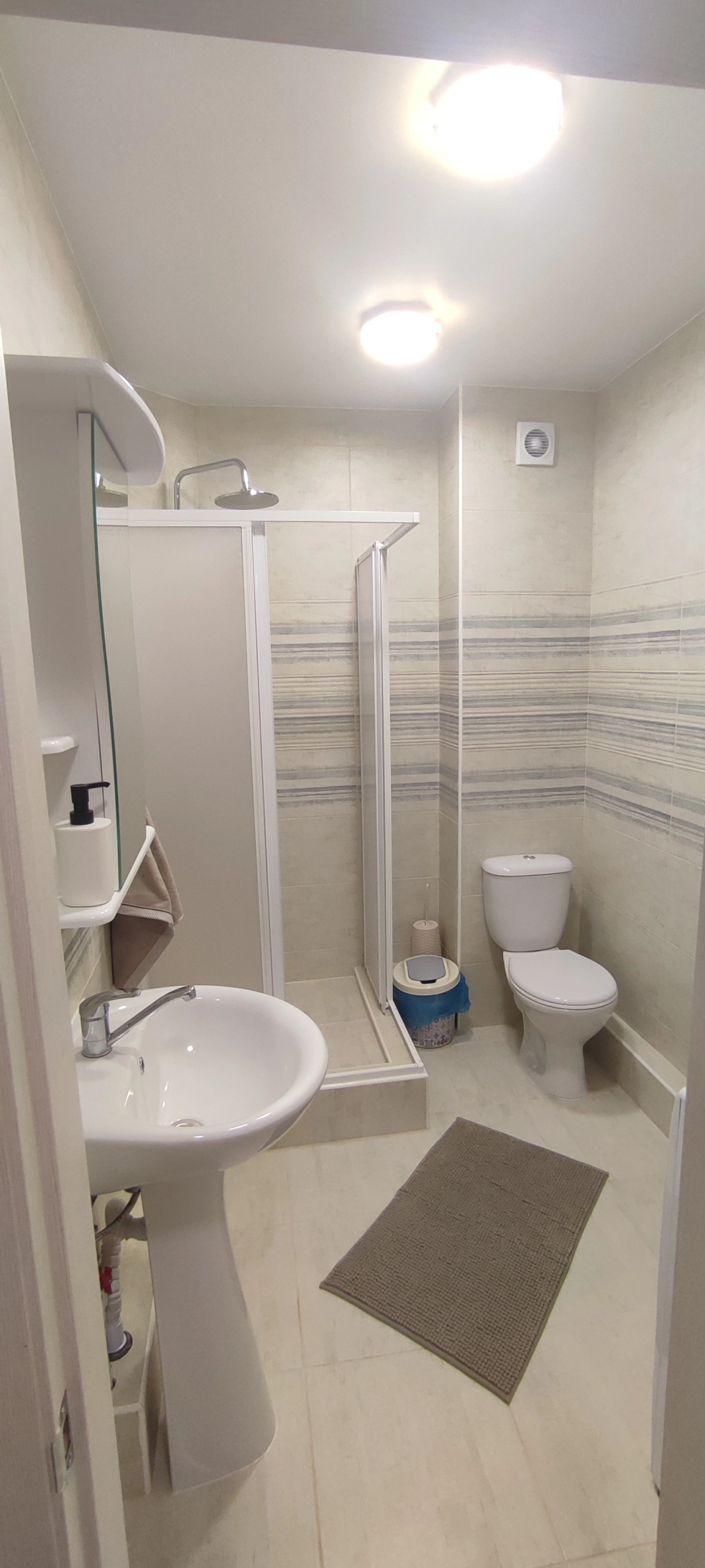 Частный дом Снежок на Строителей