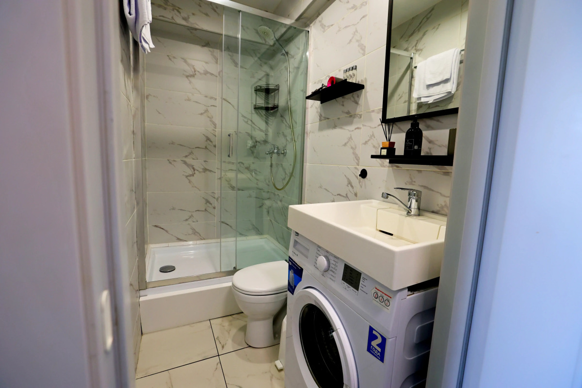 Квартира Стильная Современная с Проектором для Уютных Вечеров в Историческом Центре Города