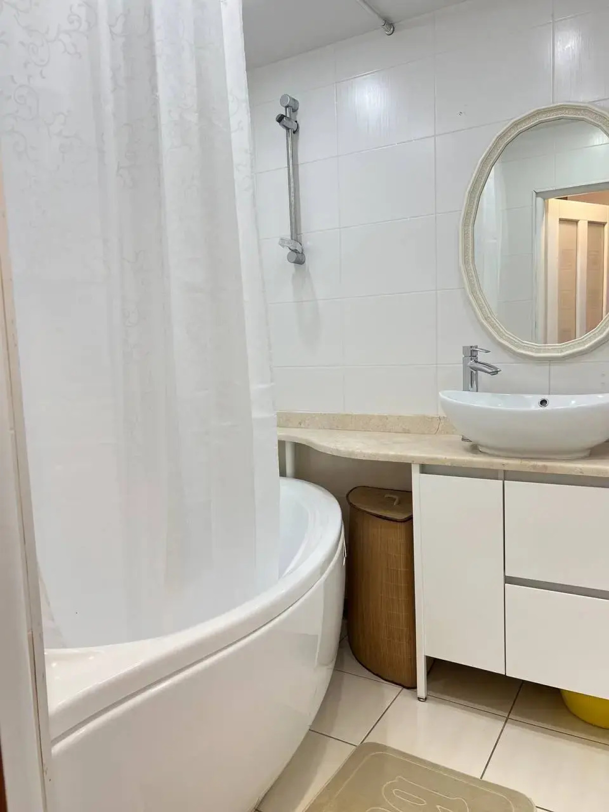 Квартира Толстой на Лейтейзена 3