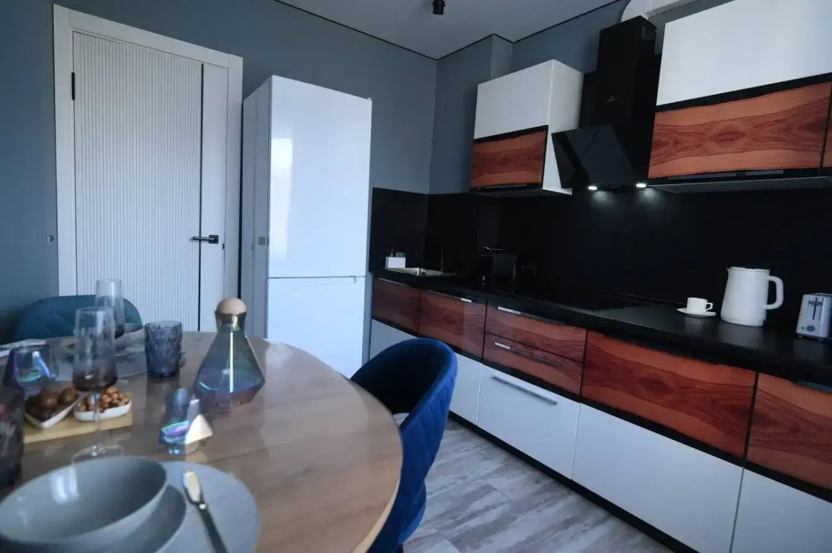 Квартира с дизайнерским ремонтом Rent House в центре