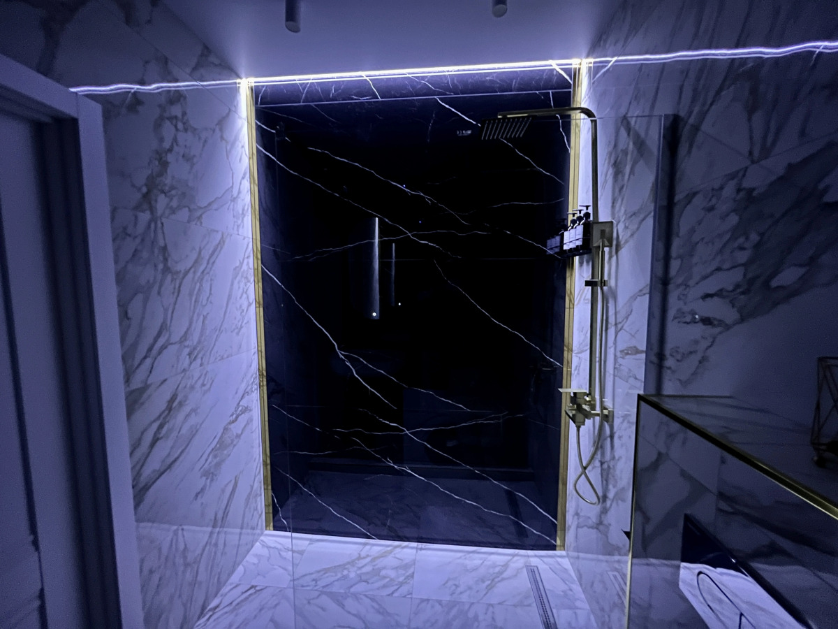 Апартаменты Дизайнерская квартира в Жк Российский с панорамной лоджией