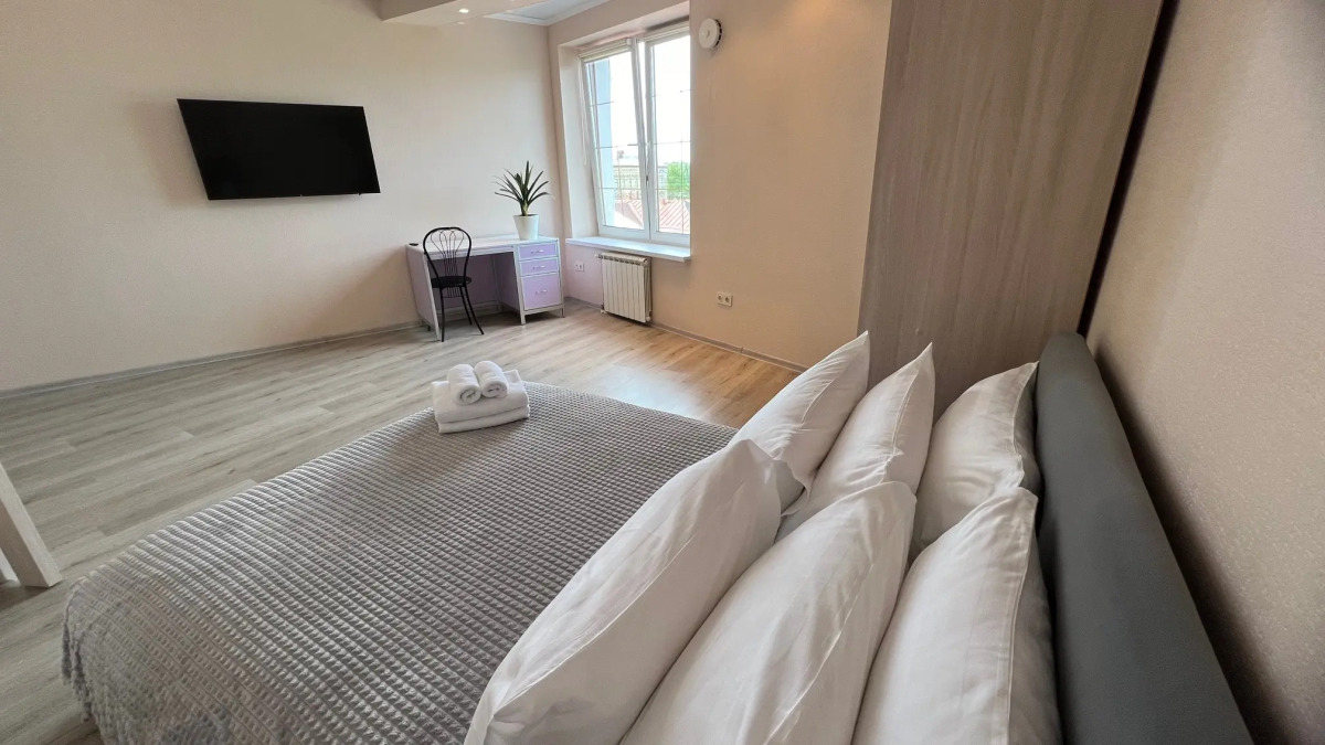 Апартаменты на Краснофлотской с видом на замок