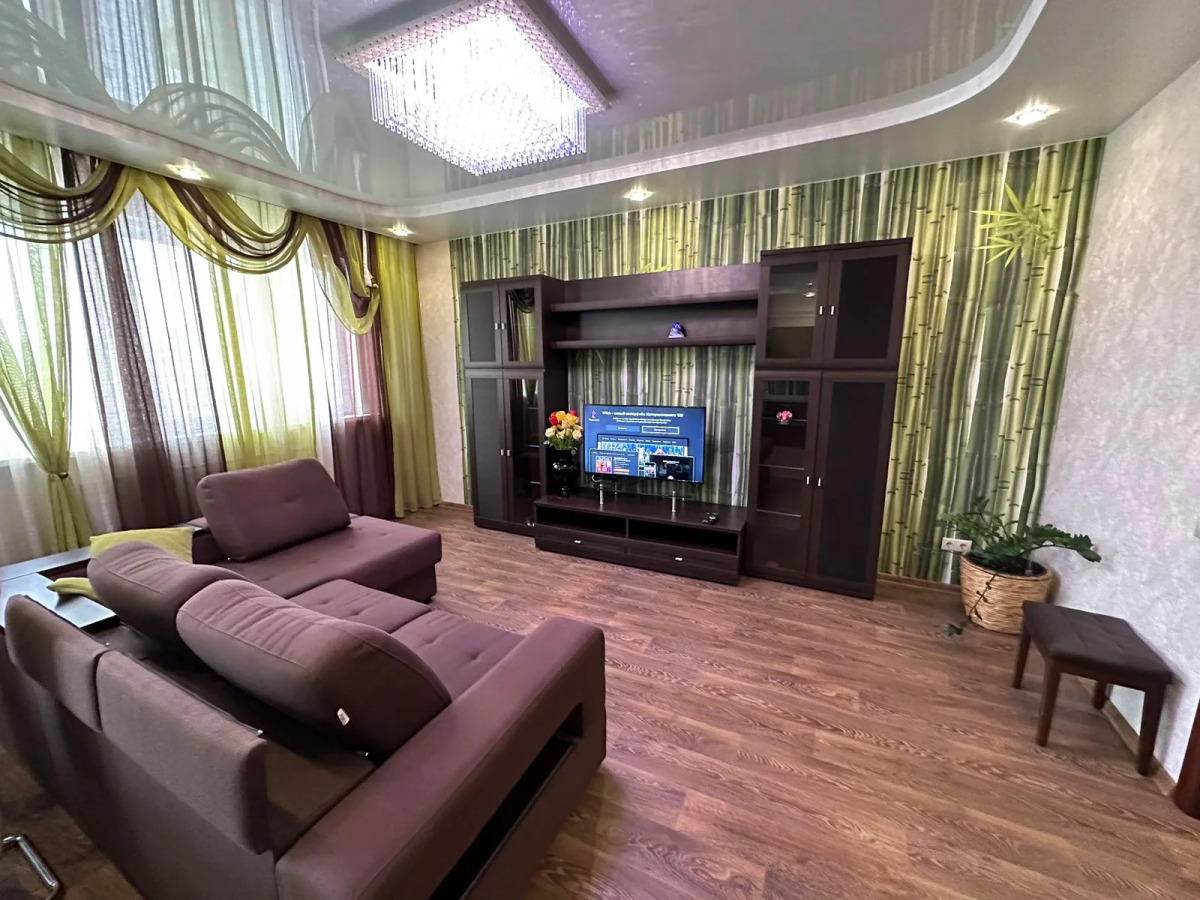 Апартаменты Крылова 36