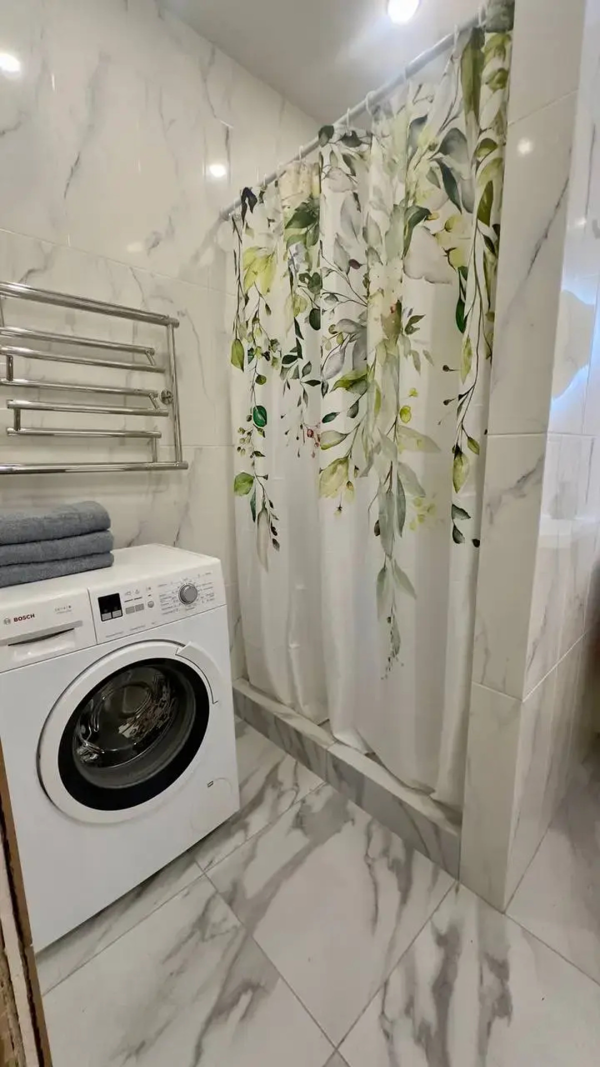 Частный дом у озера