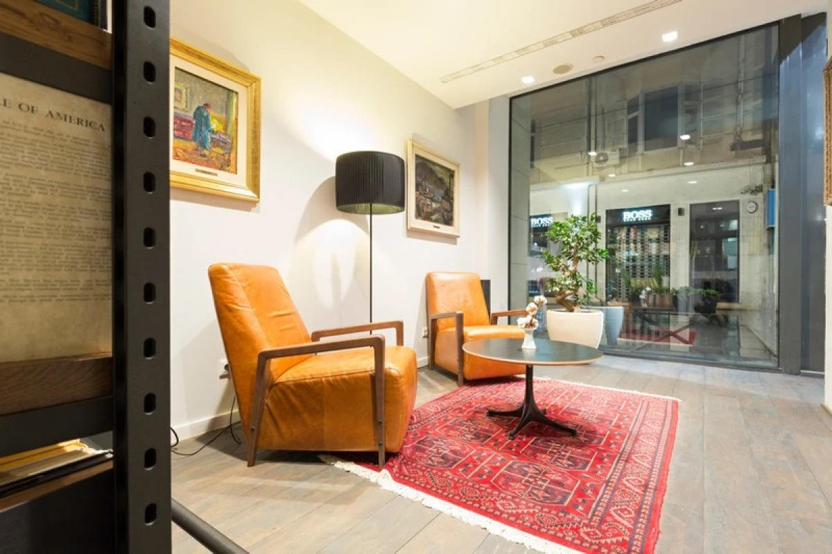 Отель Envoy Belgrade