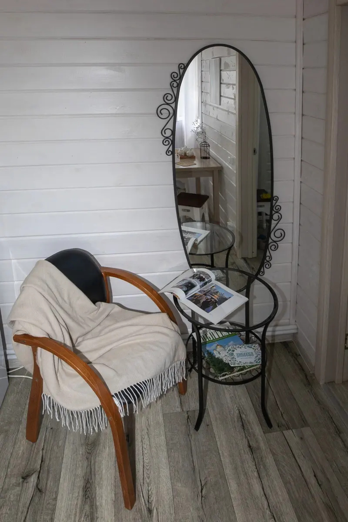 Частный дом стильный рядом с источником