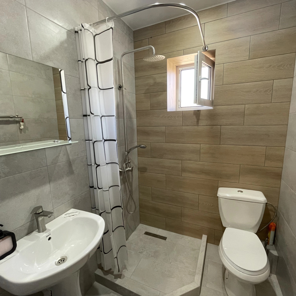 Отель Вираж