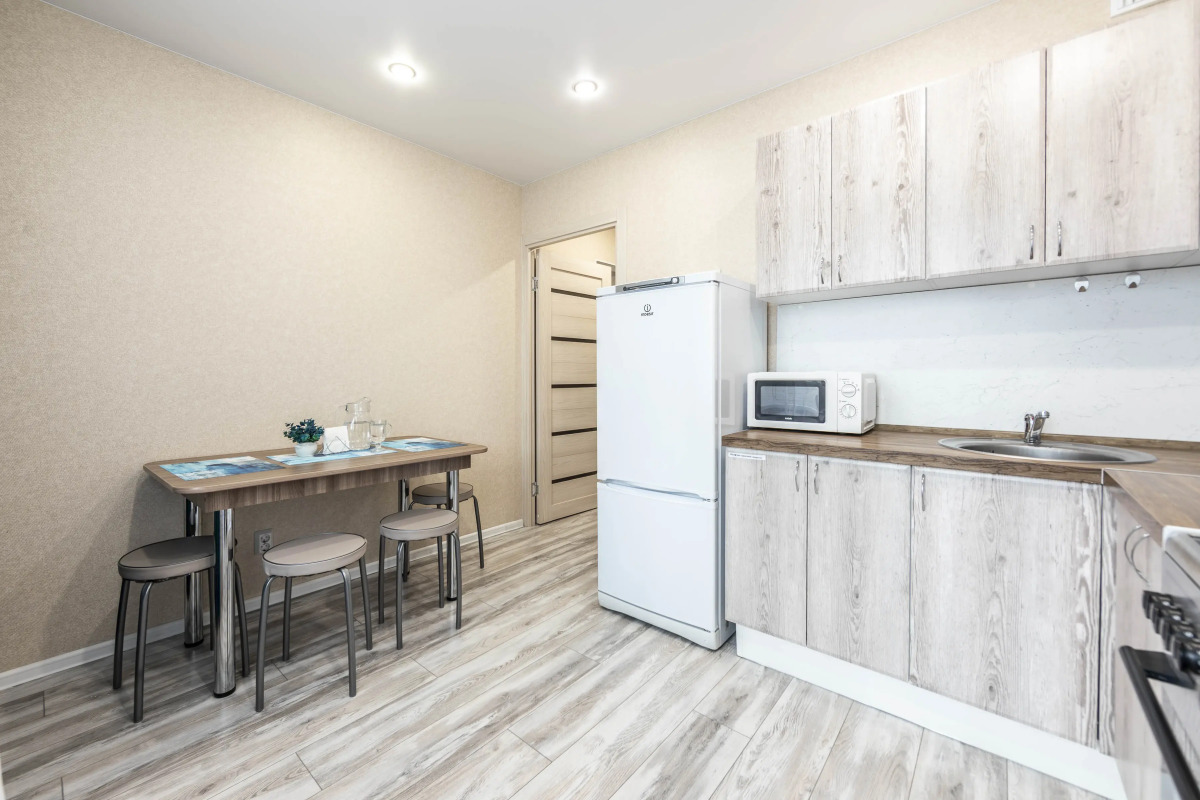 Квартира Уютная квартира близко к мед. городку и ТРЦ Матрешка ArendaTMN24