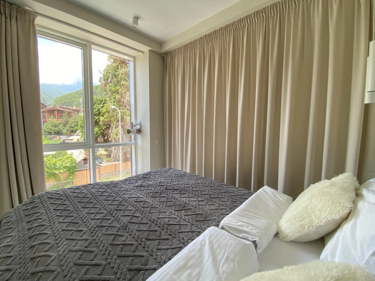 Квартира с видом на горы в центре Поляны