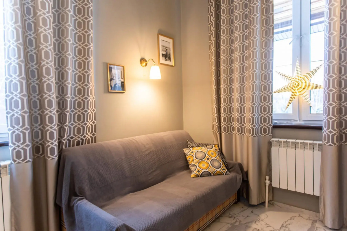 Гостевой дом Four Lions House (Фор Лайонс Хаус)