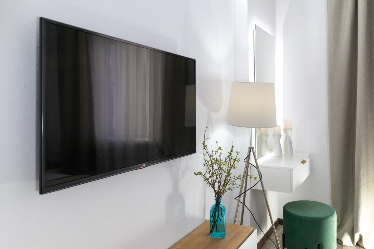 Апартаменты Атмосферные на набережной в доме с колоннами Ловец Снов 1