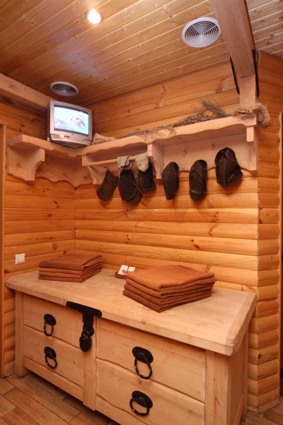 Веселый Хотэй