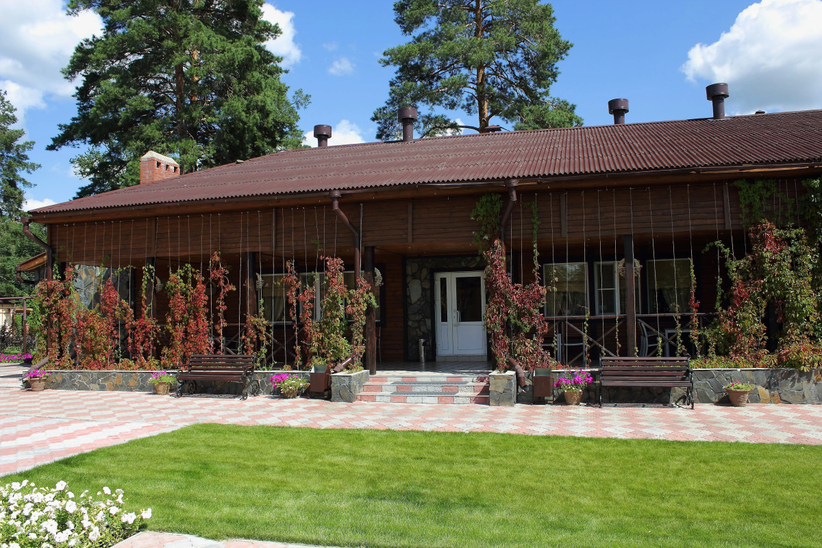 Отель Гостиничный Комплекс Парк отель Д-град