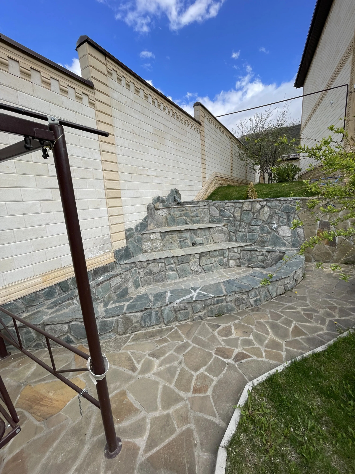 Гостевой дом White. House