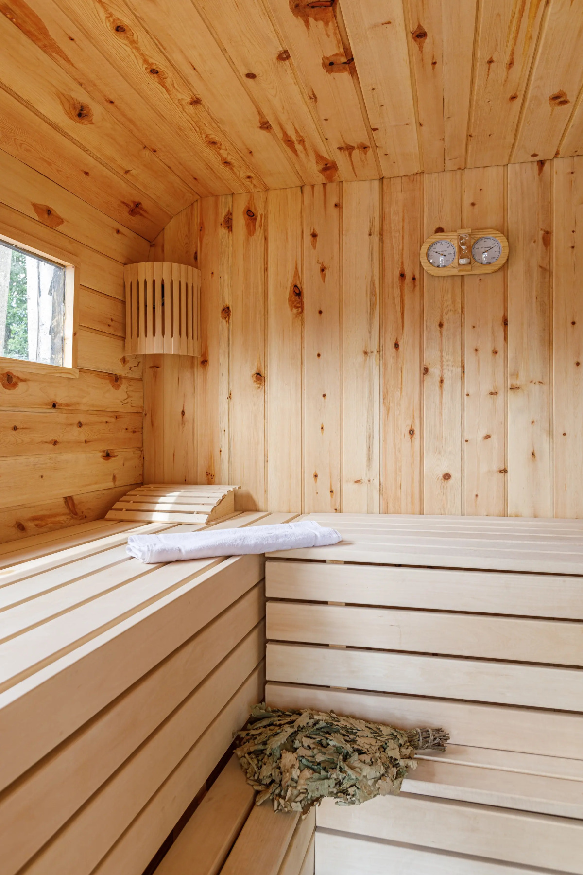 Частный Дом RiverDublDom  с баней и купелью у пруда в Новой Москве