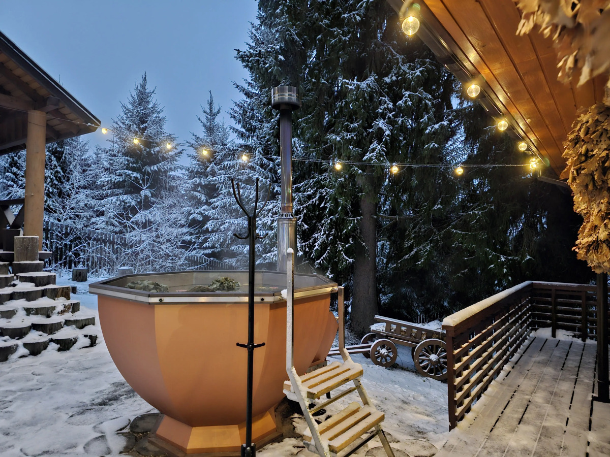 Коттедж Черничный Склон Wood House