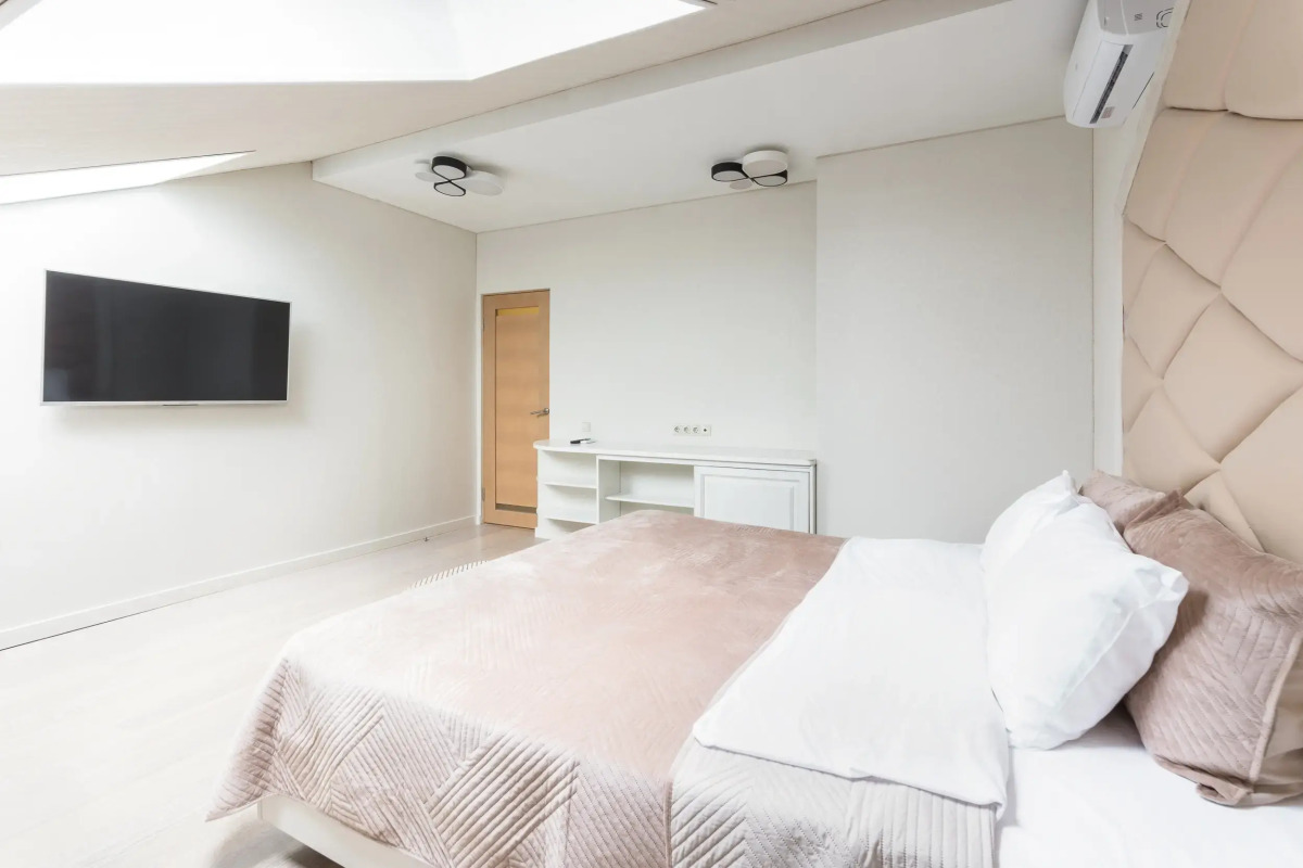 Квартира Мансардная Квартира в Центре Города