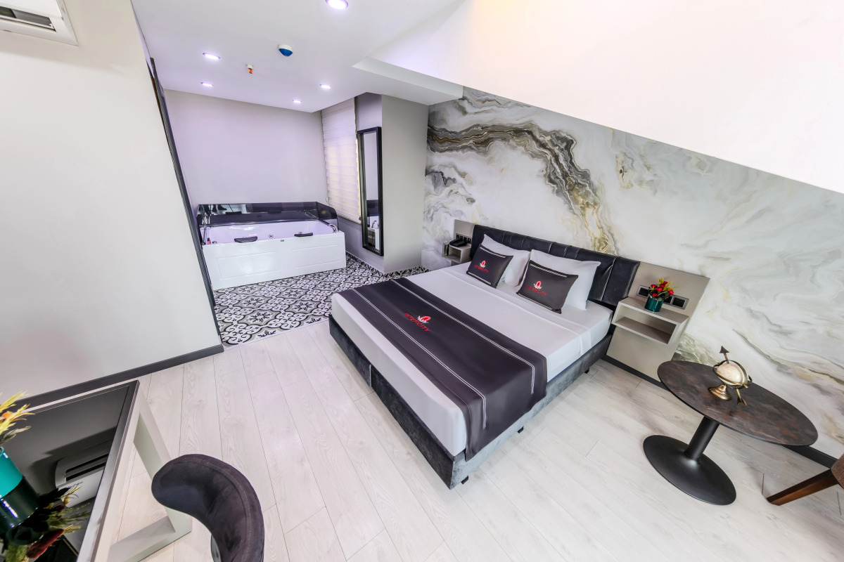 Intercity Airport Hotel