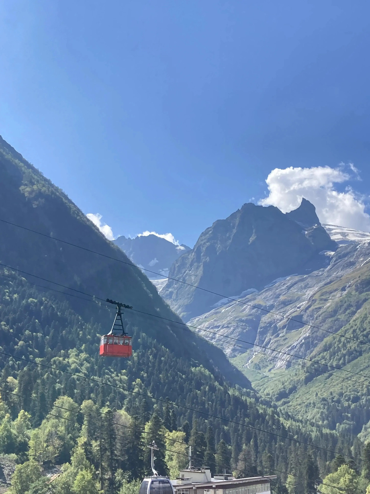 Апартаменты Евродвушка в центре Домбая