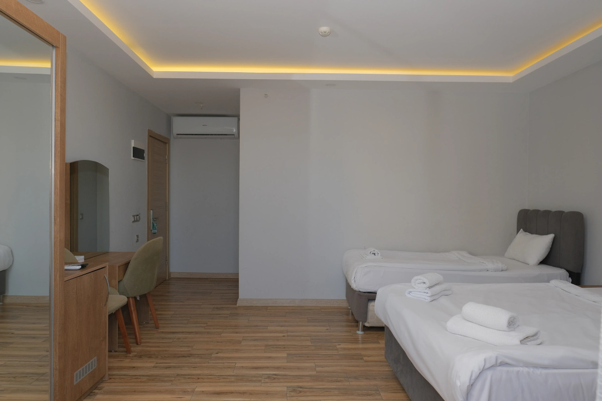 Отель Zeynel Konyaalti